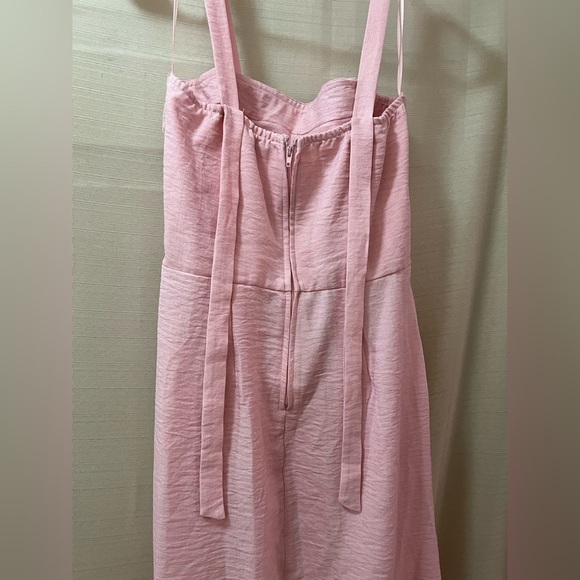 🔴 Miami Elegant Pink Sleeveless Dress with Open Front Slit Size Medium - Picture 7 of 7